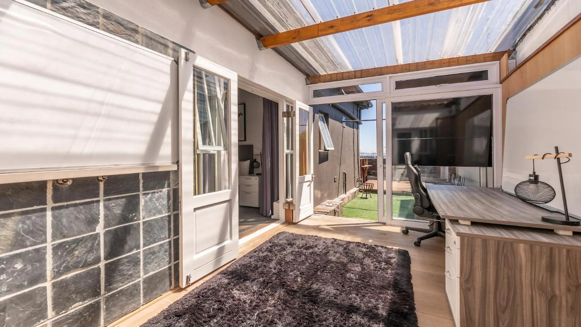 Exclusive 3-Bedroom Luxury Villa Cape Town Cbd