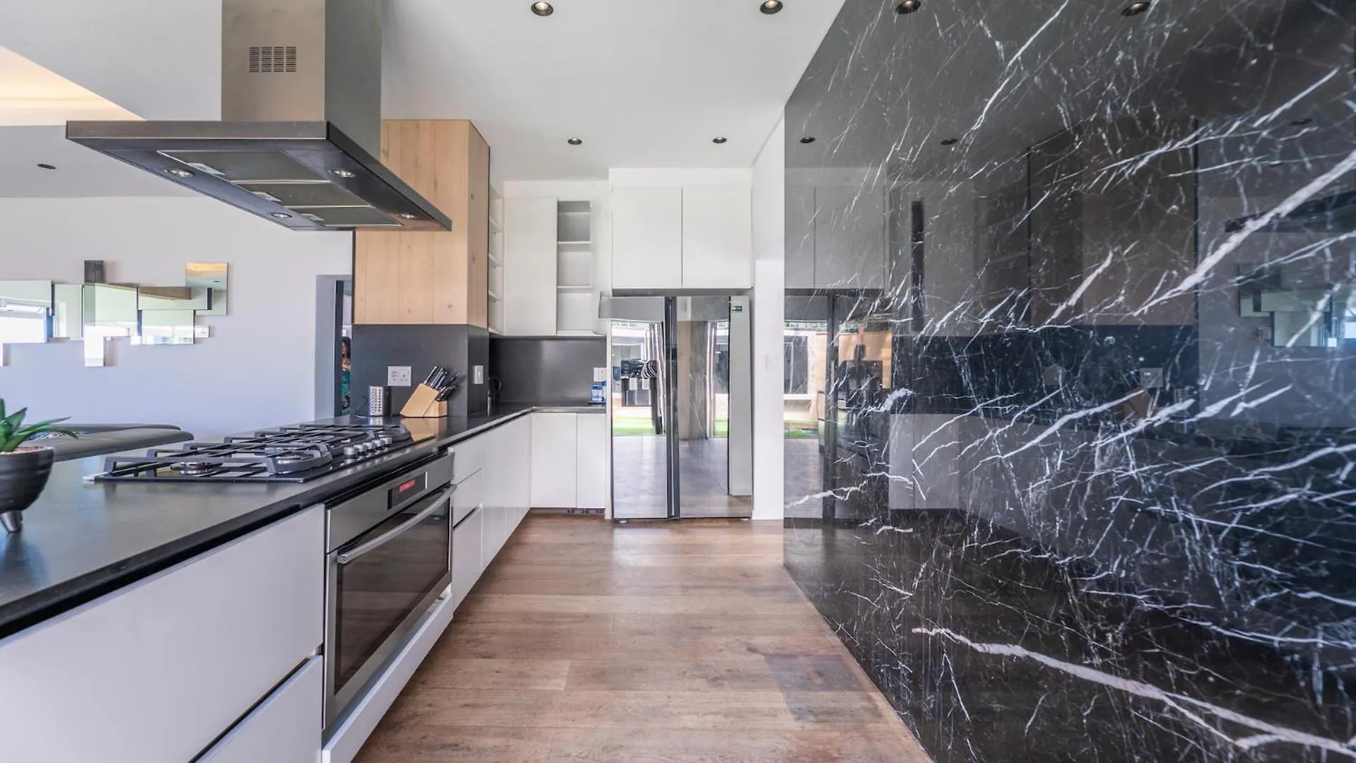 Exclusive 3-Bedroom Luxury Villa Cape Town Cbd