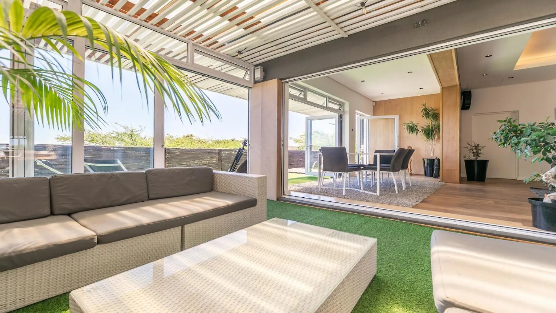 Exclusive 3-Bedroom Luxury Villa Cape Town Cbd